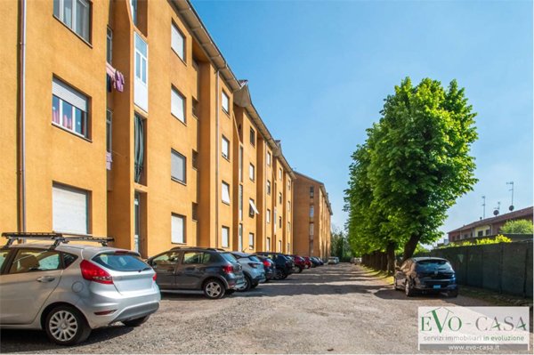 appartamento in vendita a Busto Arsizio in zona Borsano