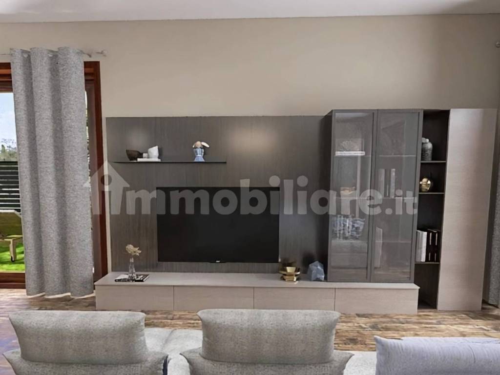 casa indipendente in vendita a Busto Arsizio in zona Borsano