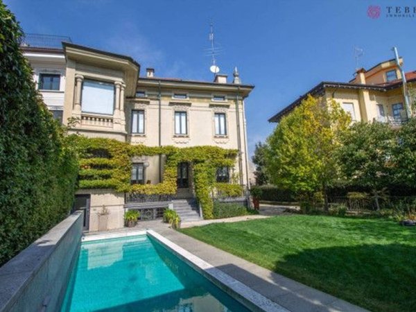casa indipendente in vendita a Busto Arsizio