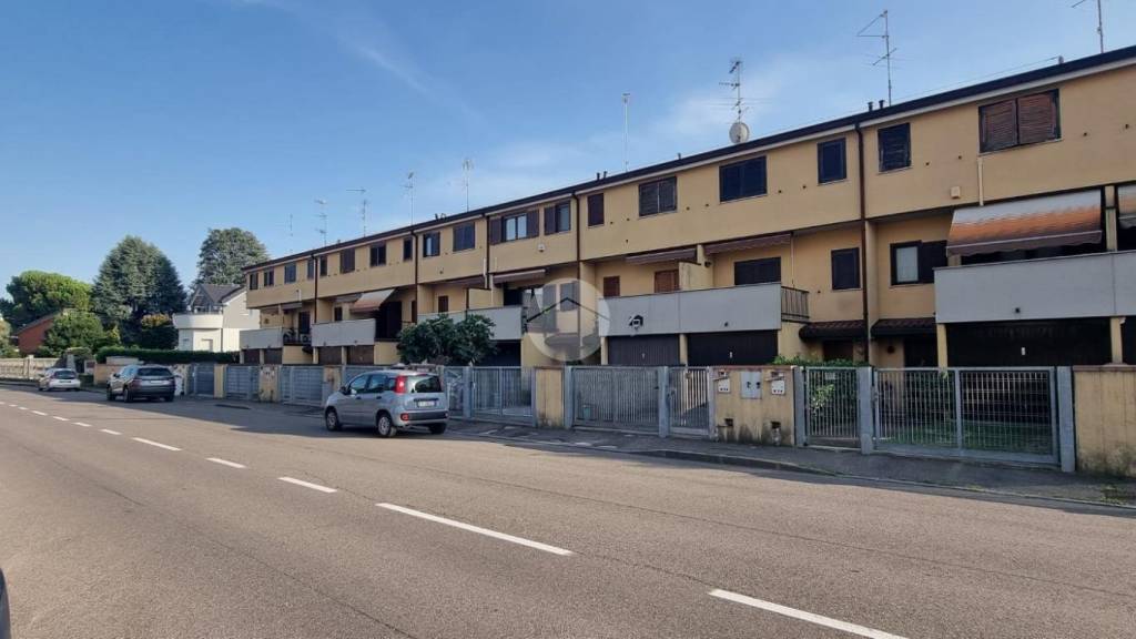 casa indipendente in vendita a Busto Arsizio