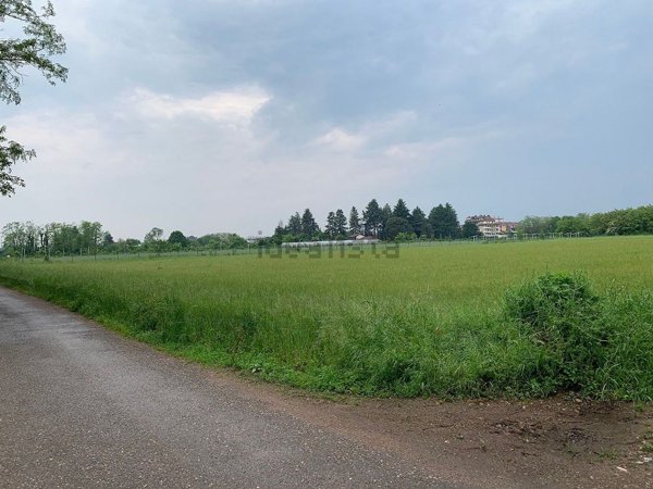 terreno in vendita a Busto Arsizio