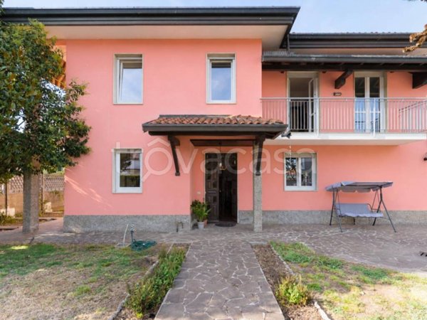 casa indipendente in vendita a Busto Arsizio