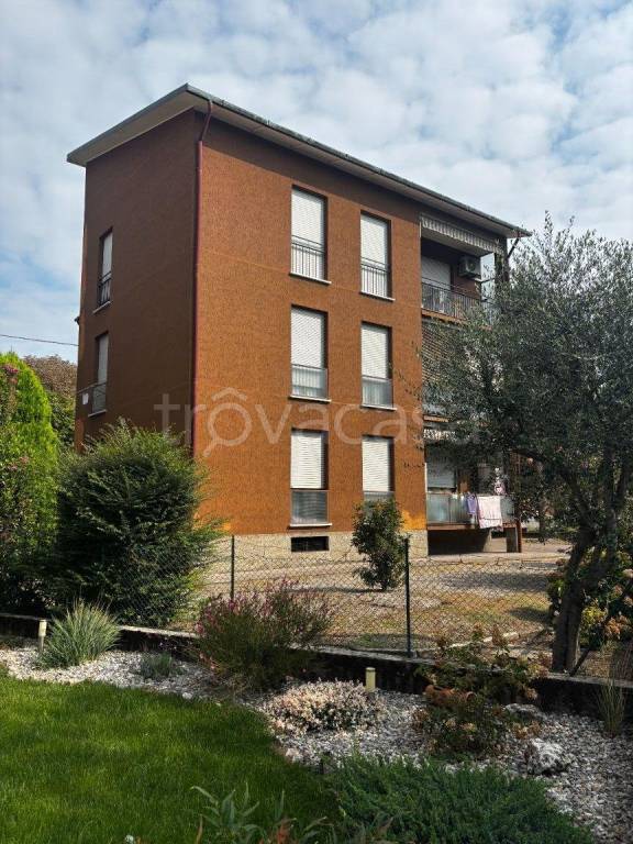appartamento in vendita a Busto Arsizio in zona Borsano