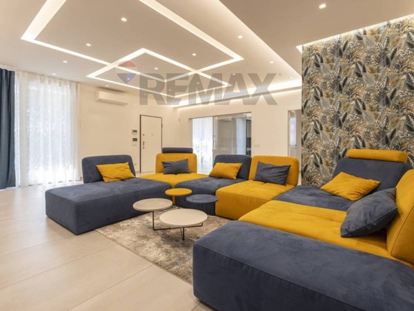 casa indipendente in vendita a Busto Arsizio