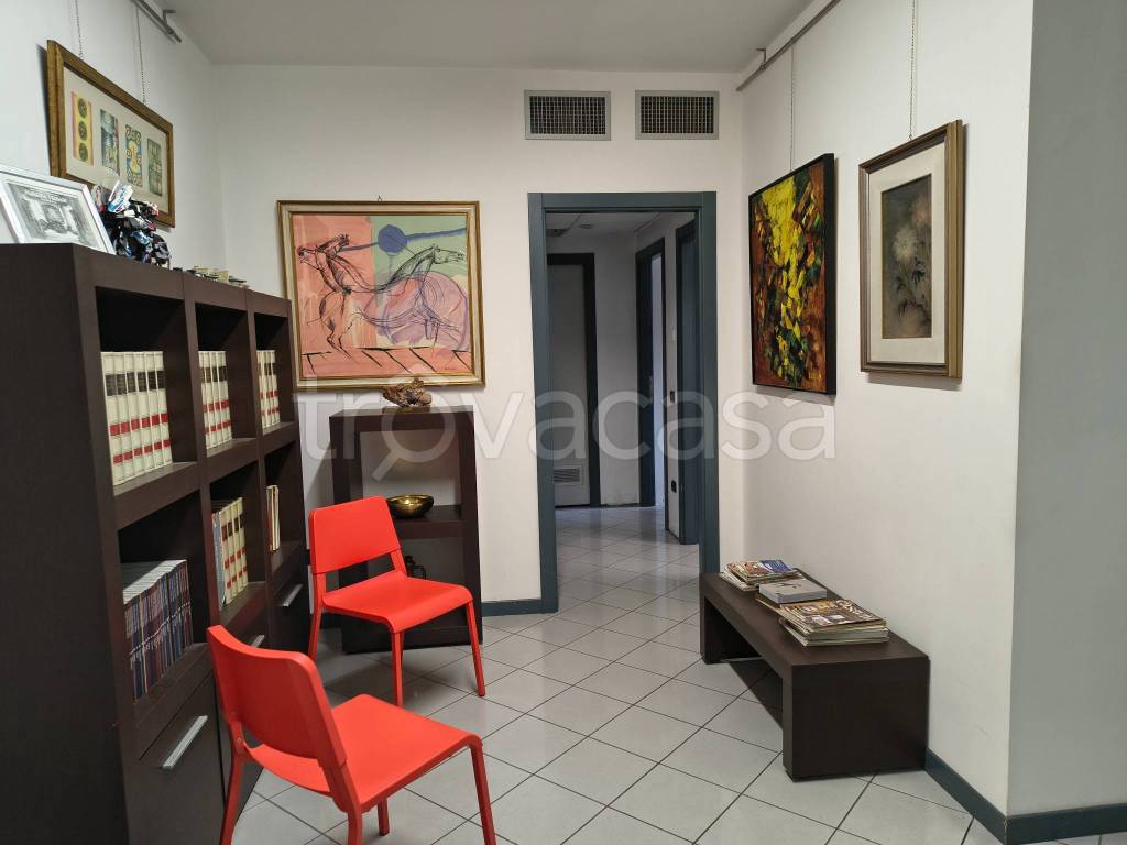 ufficio in vendita a Busto Arsizio