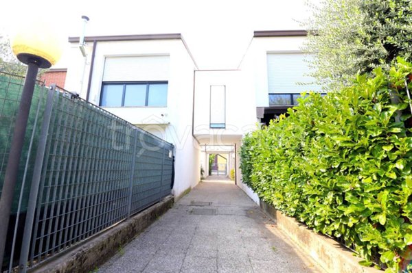 casa indipendente in vendita a Busto Arsizio