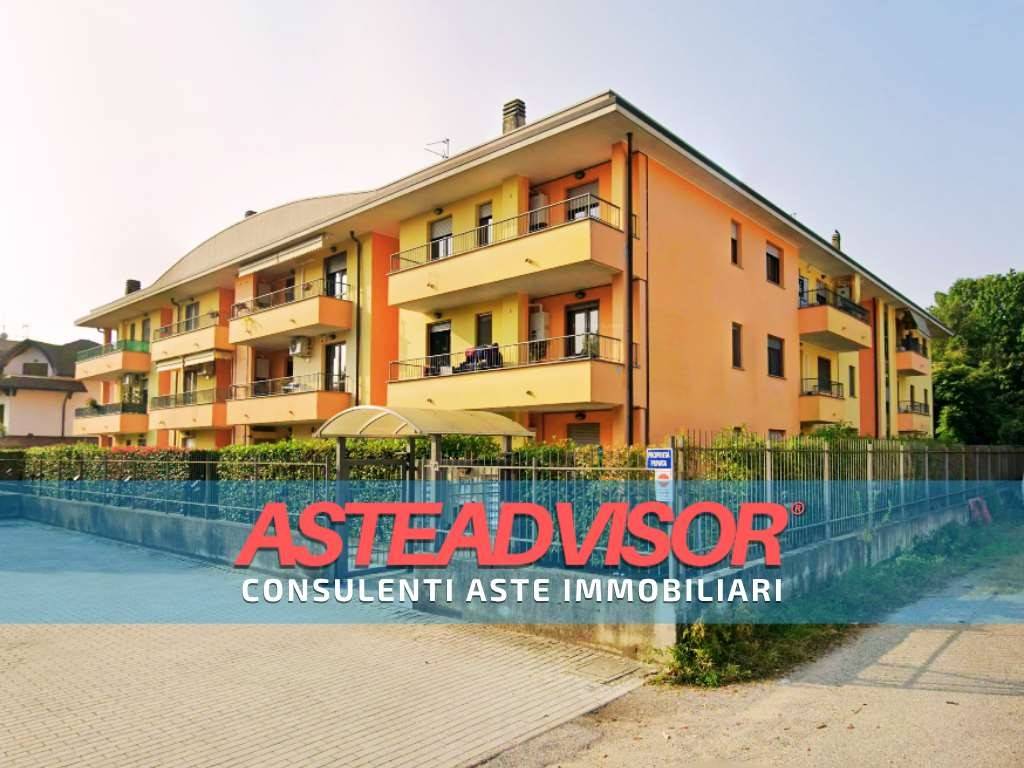 appartamento in vendita a Busto Arsizio in zona Borsano
