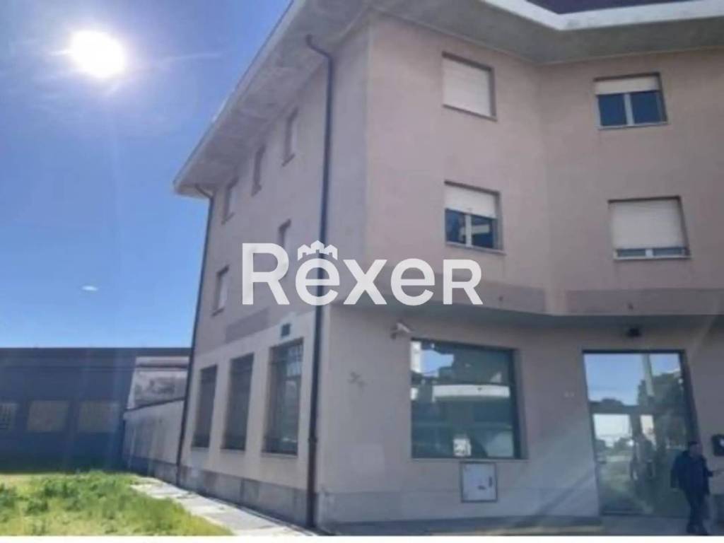 intera palazzina in vendita a Busto Arsizio