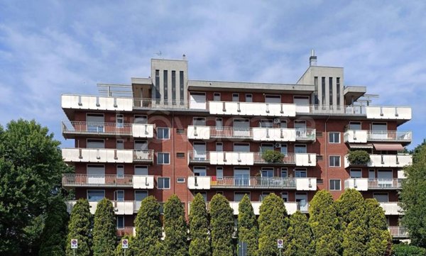 locale di sgombero in vendita a Busto Arsizio