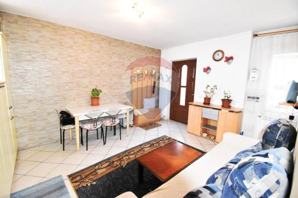 casa indipendente in vendita a Cadegliano-Viconago