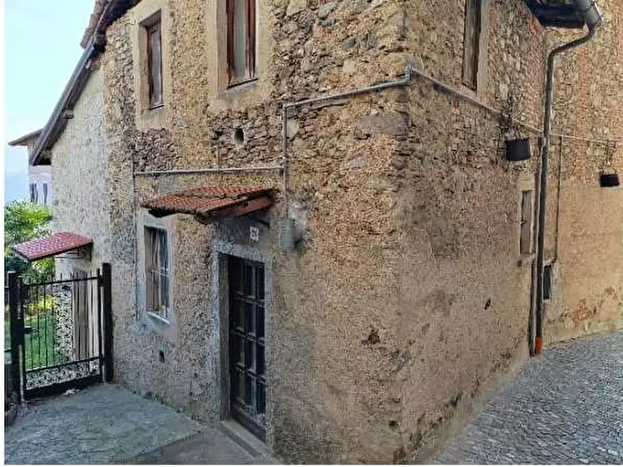 appartamento in vendita a Cadegliano-Viconago