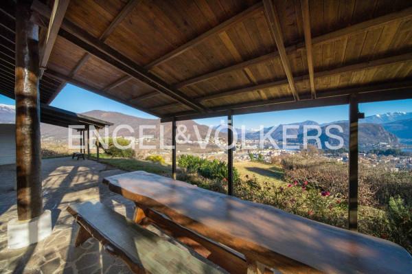 casa indipendente in vendita a Cadegliano-Viconago