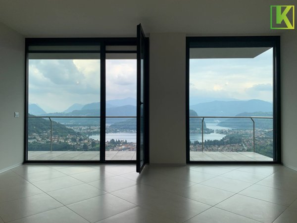 appartamento in vendita a Cadegliano-Viconago in zona Viconago