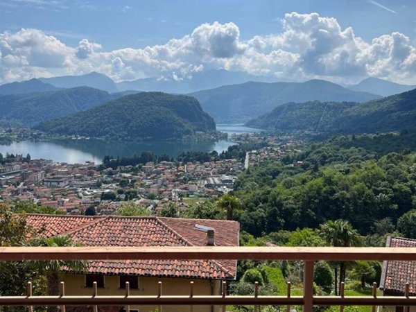appartamento in vendita a Cadegliano-Viconago
