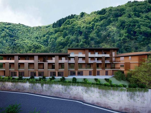 appartamento in vendita a Cadegliano-Viconago