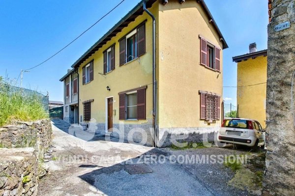 casa indipendente in vendita a Cadegliano-Viconago