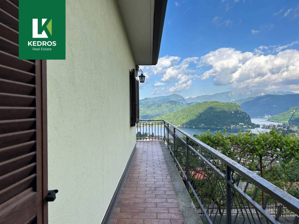 casa indipendente in vendita a Cadegliano-Viconago in zona Viconago