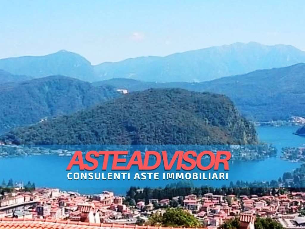 casa indipendente in vendita a Cadegliano-Viconago in zona Cadegliano