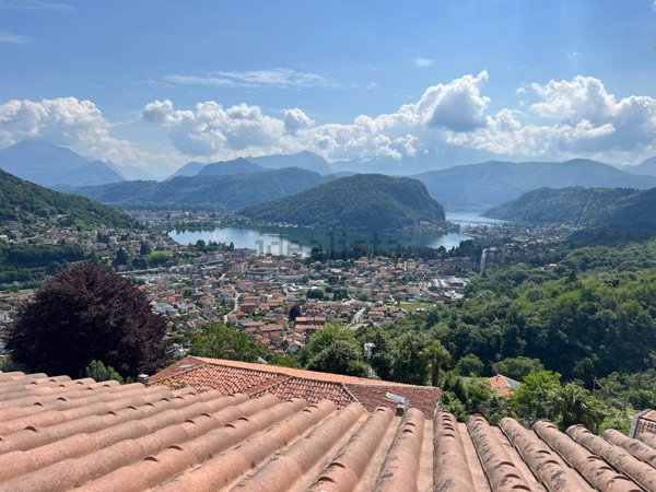 appartamento in vendita a Cadegliano-Viconago