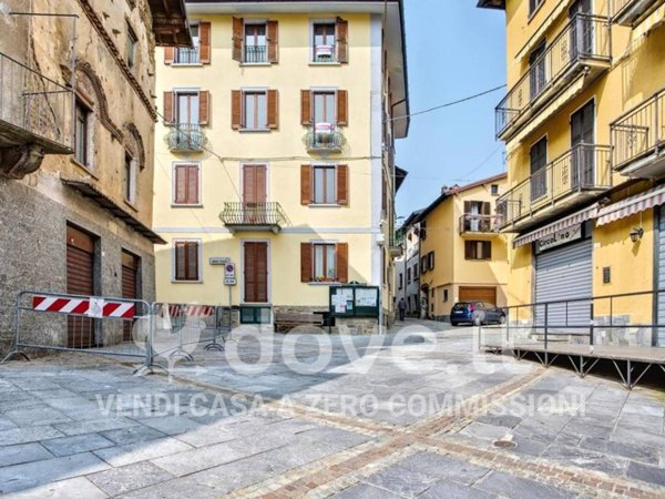 appartamento in vendita a Cadegliano-Viconago