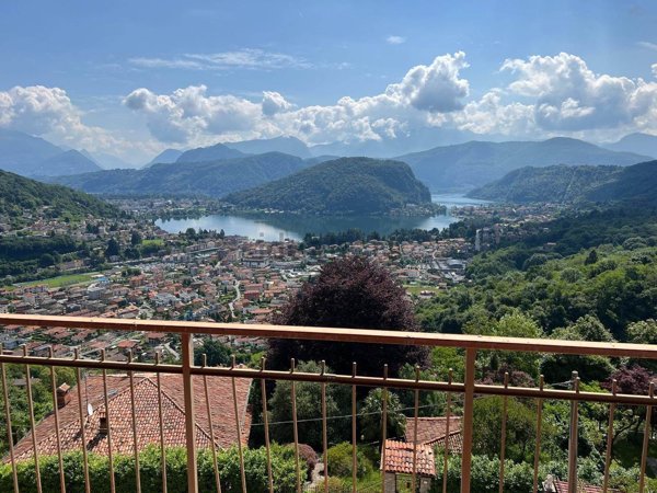 appartamento in vendita a Cadegliano-Viconago