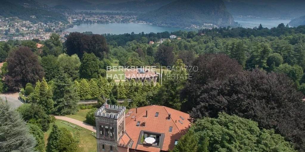 villa in vendita a Cadegliano-Viconago