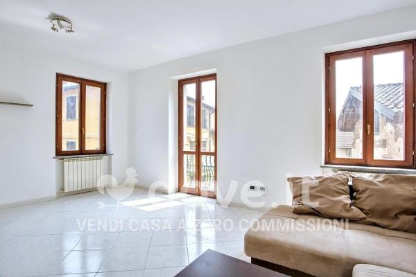 appartamento in vendita a Cadegliano-Viconago