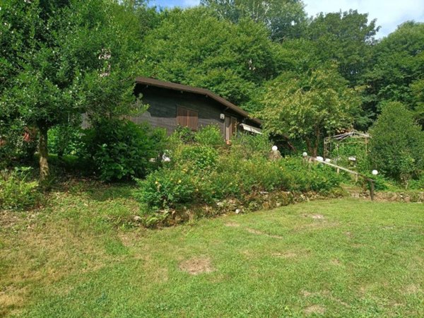 casa indipendente in vendita a Cadegliano-Viconago