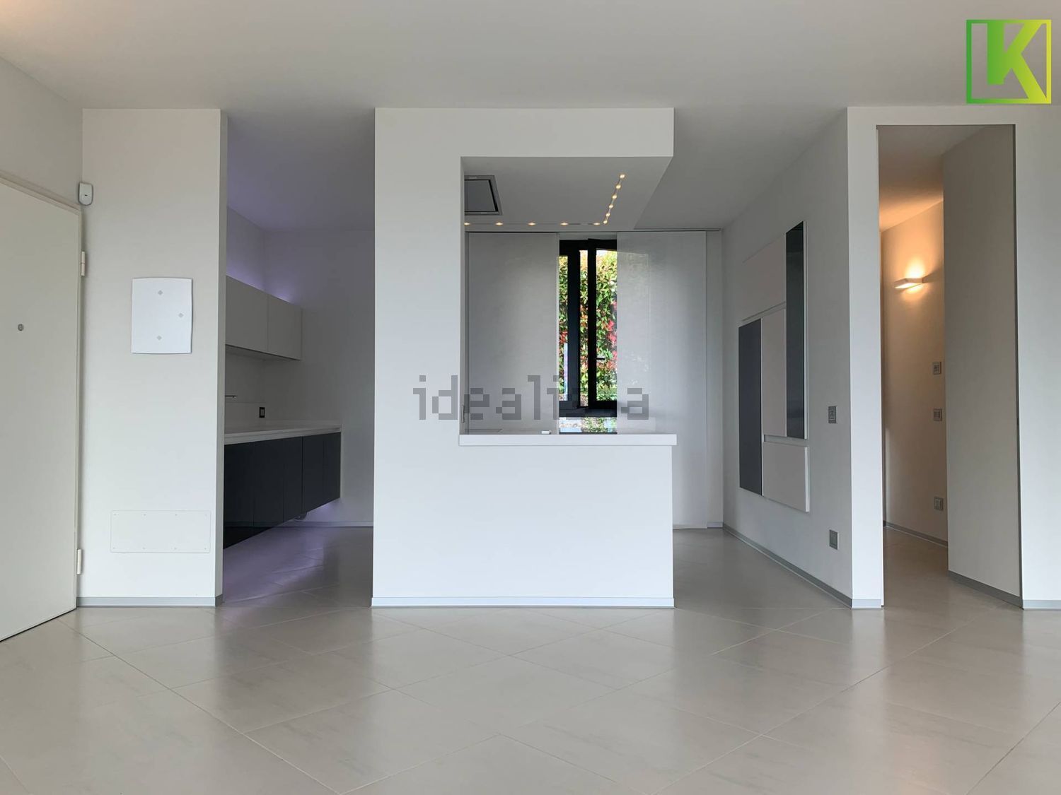 appartamento in vendita a Cadegliano-Viconago in zona Viconago