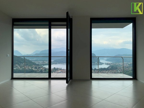 appartamento in vendita a Cadegliano-Viconago in zona Viconago