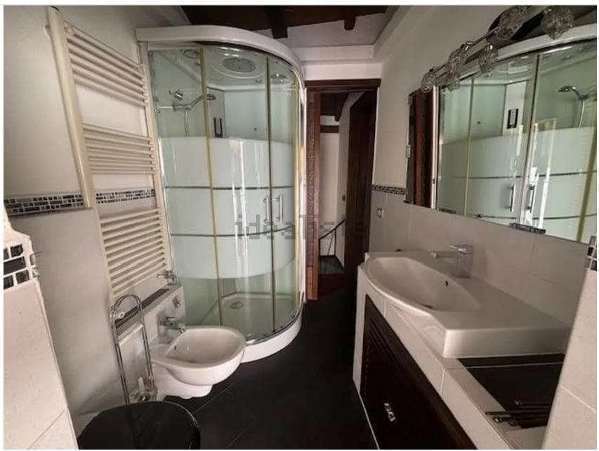 casa indipendente in vendita a Cadegliano-Viconago