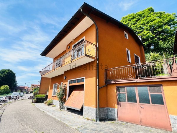 casa indipendente in vendita a Cadegliano-Viconago