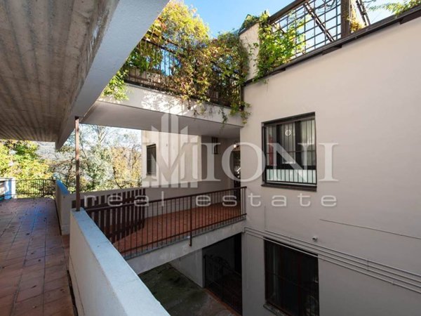 appartamento in vendita a Cadegliano-Viconago