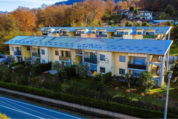 appartamento in vendita a Cadegliano-Viconago