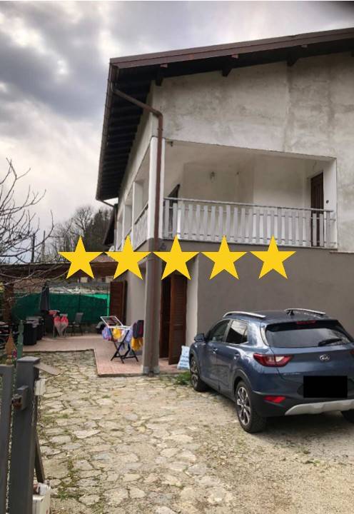 appartamento in vendita a Cadegliano-Viconago in zona Pradaccio