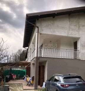 appartamento in vendita a Cadegliano-Viconago in zona Pradaccio