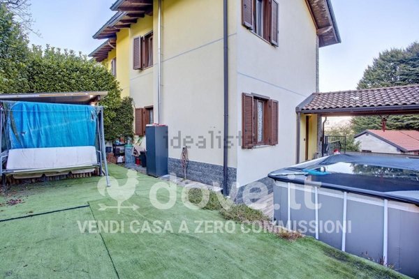 casa indipendente in vendita a Cadegliano-Viconago