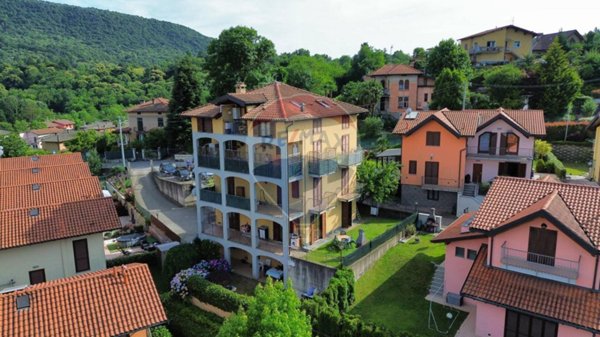 appartamento in vendita a Cadegliano-Viconago