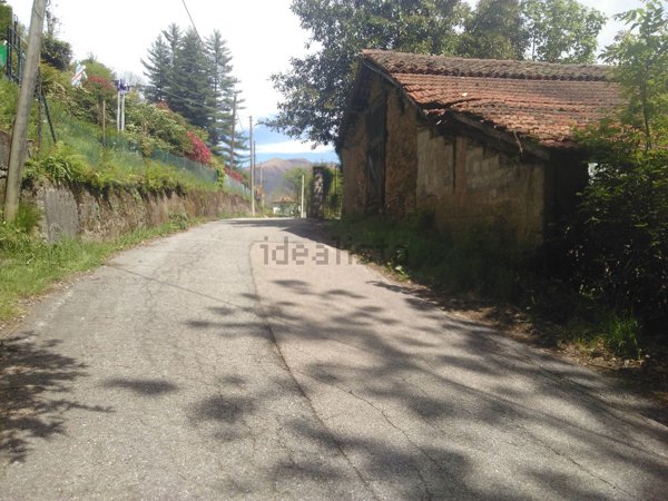 appartamento in vendita a Cadegliano-Viconago