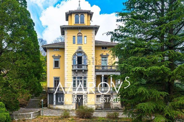 casa indipendente in vendita a Cadegliano-Viconago