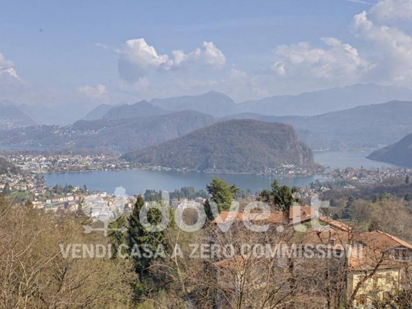 casa indipendente in vendita a Cadegliano-Viconago in zona Viconago