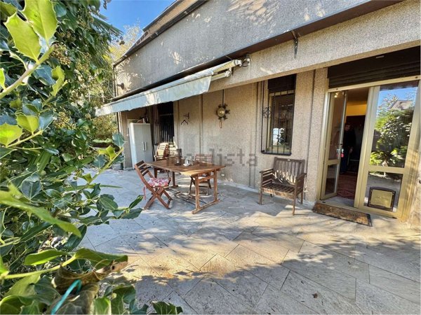 appartamento in vendita a Cadegliano-Viconago in zona Cadegliano