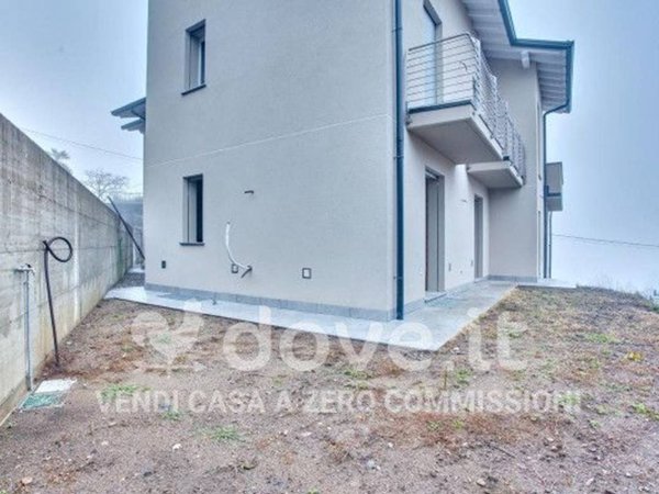 appartamento in vendita a Cadegliano-Viconago