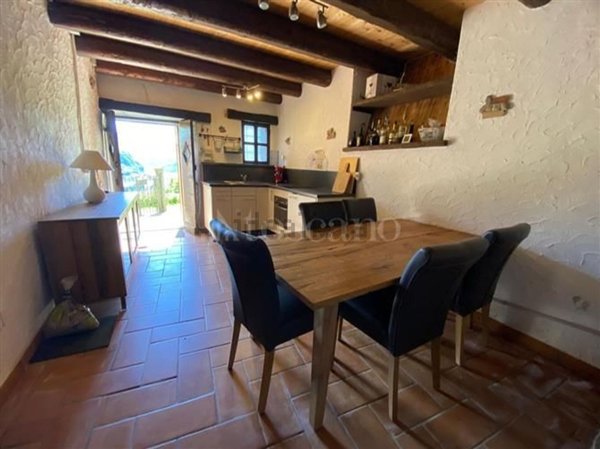 appartamento in vendita a Cadegliano-Viconago