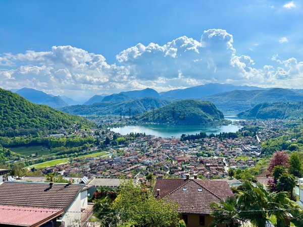 appartamento in vendita a Cadegliano-Viconago in zona Viconago