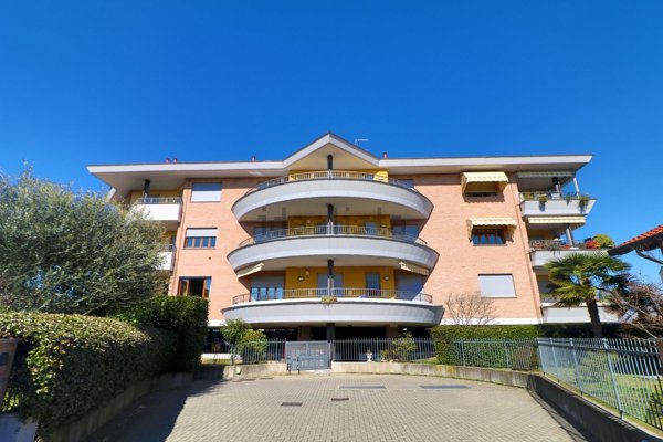 appartamento in vendita a Cairate