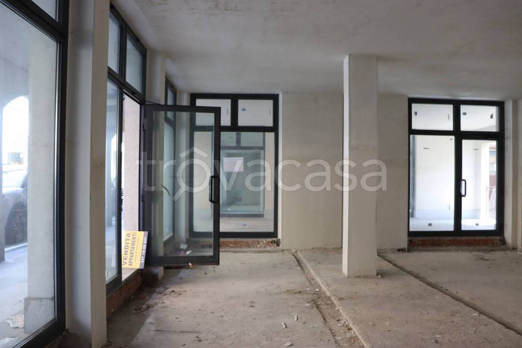 trivano in vendita a Cairate