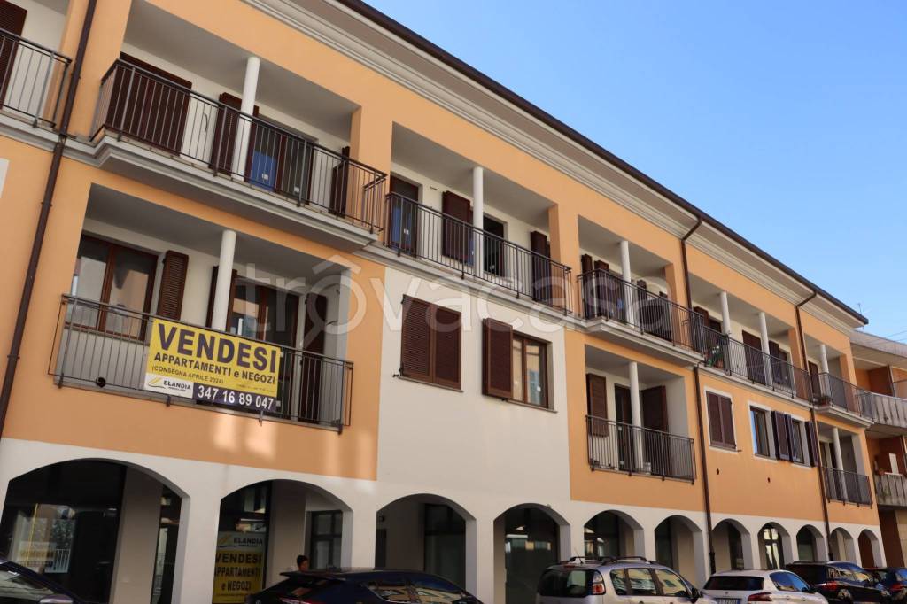 trivano in vendita a Cairate