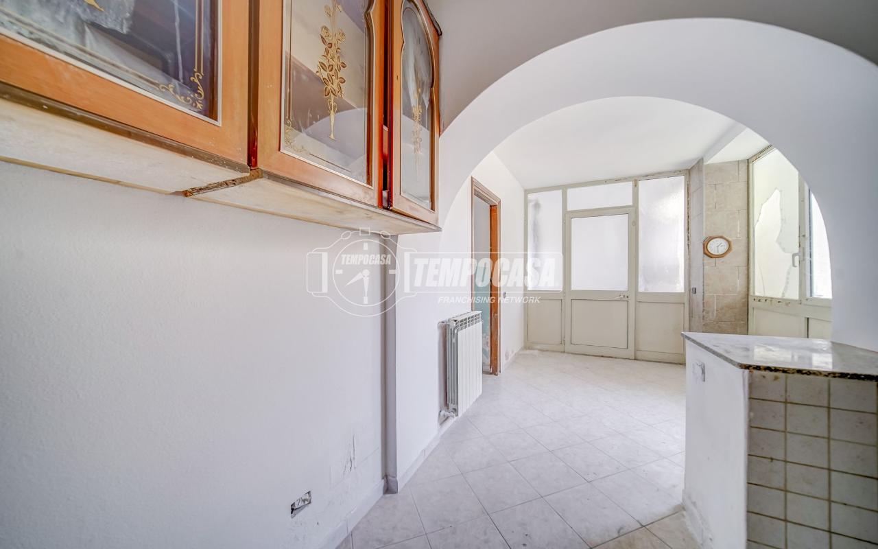 appartamento in vendita a Cairate