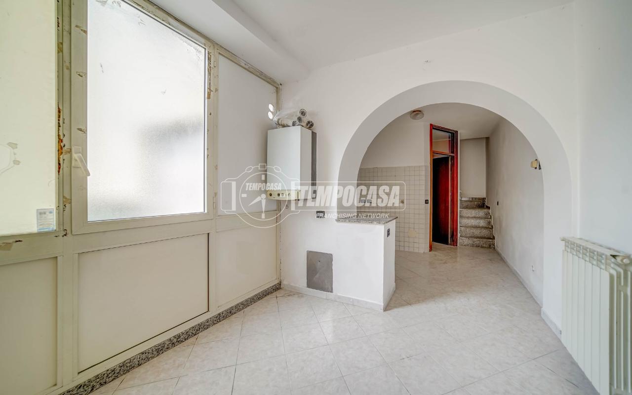 appartamento in vendita a Cairate